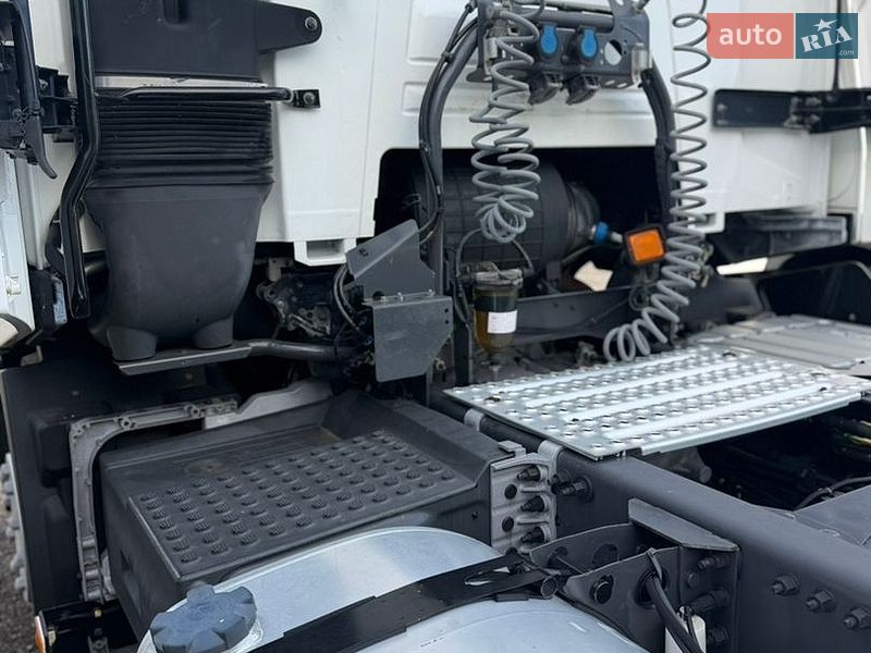 Фото Renault Range T/T-Series з оголошення AUTO.RIA