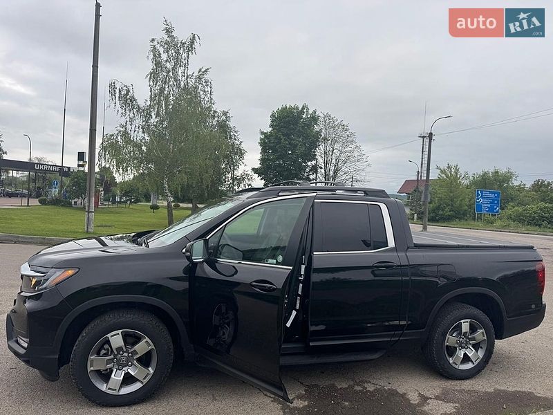 Фото Honda Ridgeline з оголошення AUTO.RIA
