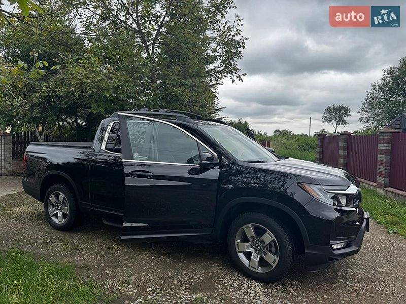 Фото Honda Ridgeline з оголошення AUTO.RIA