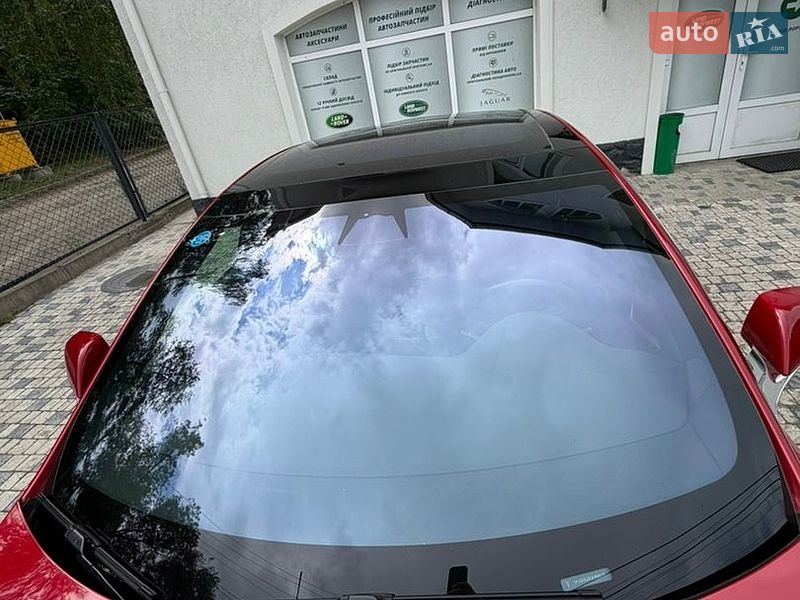 Фото Tesla Model S з оголошення AUTO.RIA