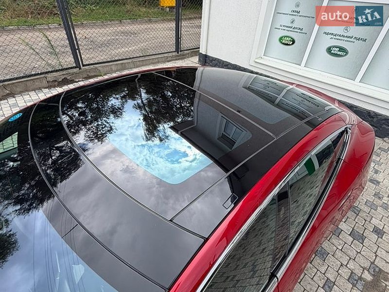 Фото Tesla Model S з оголошення AUTO.RIA