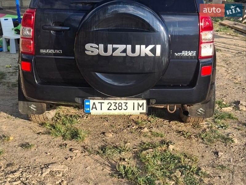 Фото Suzuki Grand Vitara з оголошення AUTO.RIA