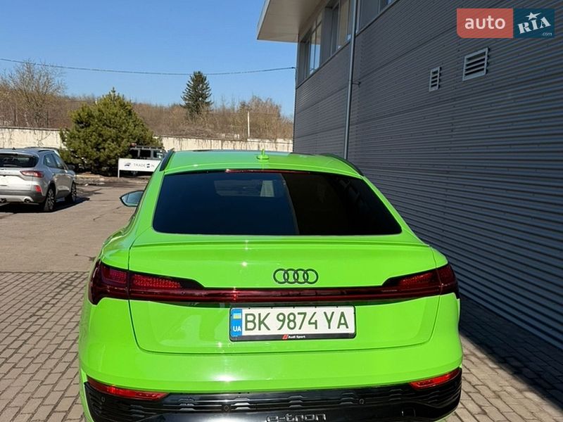 Фото Audi Q8 Sportback e-tron з оголошення AUTO.RIA