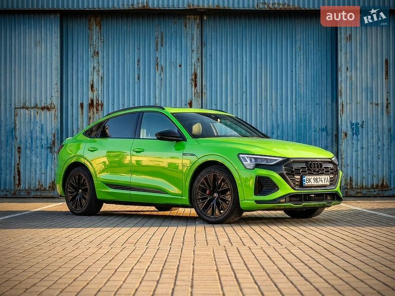 Фото Audi Q8 Sportback e-tron з оголошення AUTO.RIA