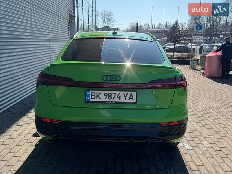 Фото Audi Q8 Sportback e-tron з оголошення AUTO.RIA