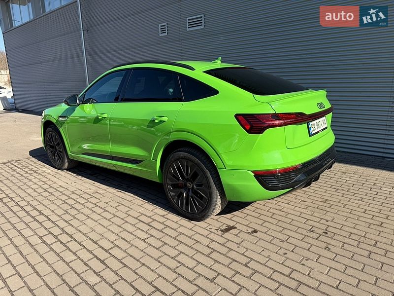 Фото Audi Q8 Sportback e-tron з оголошення AUTO.RIA