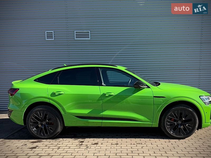 Фото Audi Q8 Sportback e-tron з оголошення AUTO.RIA