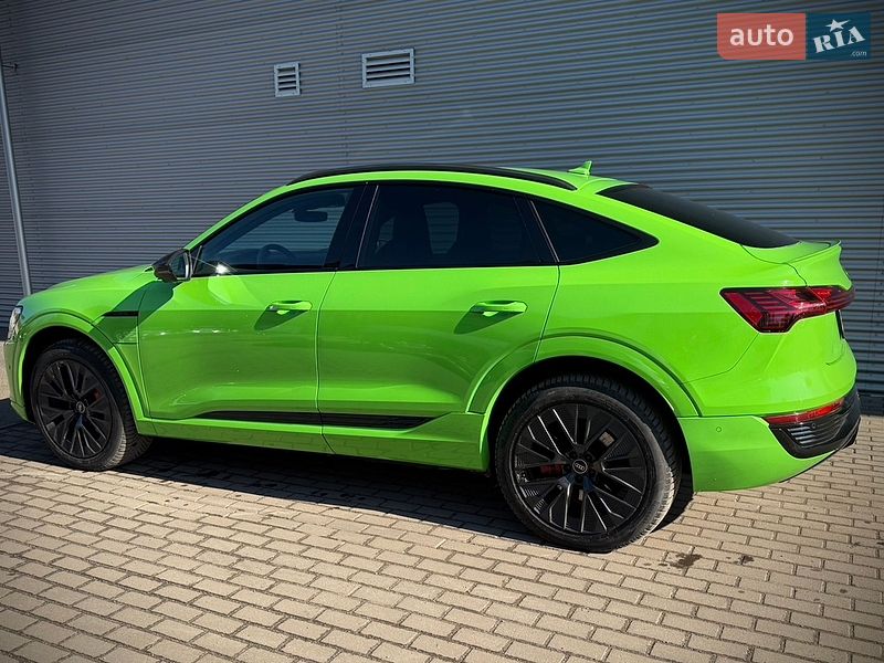 Фото Audi Q8 Sportback e-tron з оголошення AUTO.RIA
