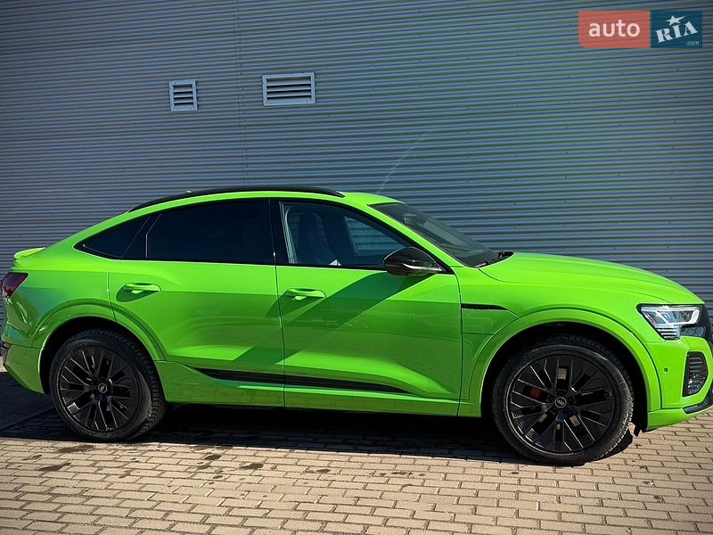 Фото Audi Q8 Sportback e-tron з оголошення AUTO.RIA