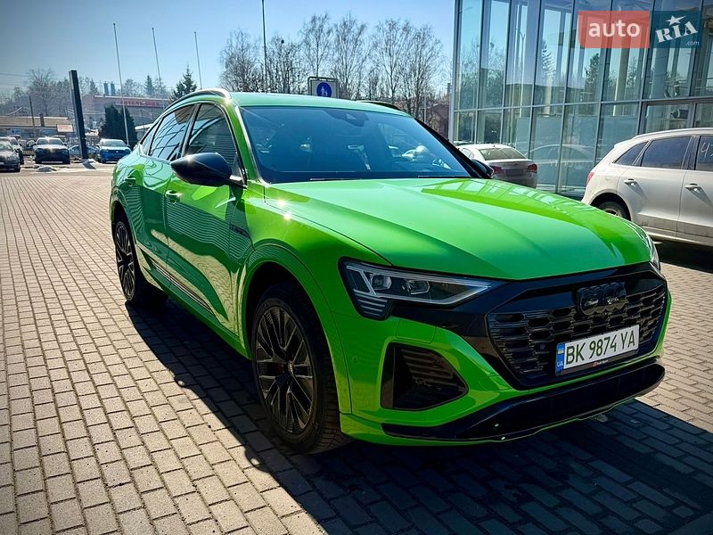 Фото Audi Q8 Sportback e-tron з оголошення AUTO.RIA