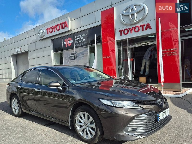 Фото Toyota Camry з оголошення AUTO.RIA