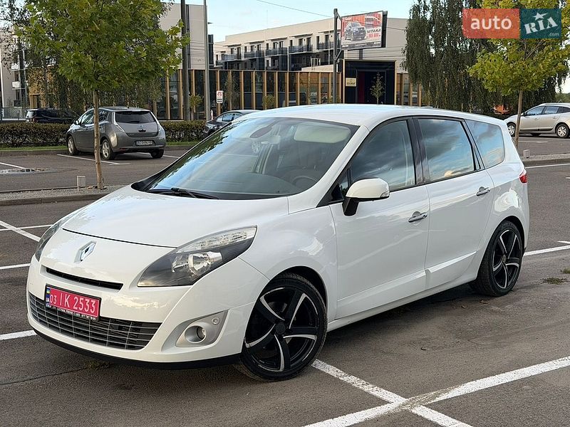 Фото Renault Grand Scenic з оголошення AUTO.RIA
