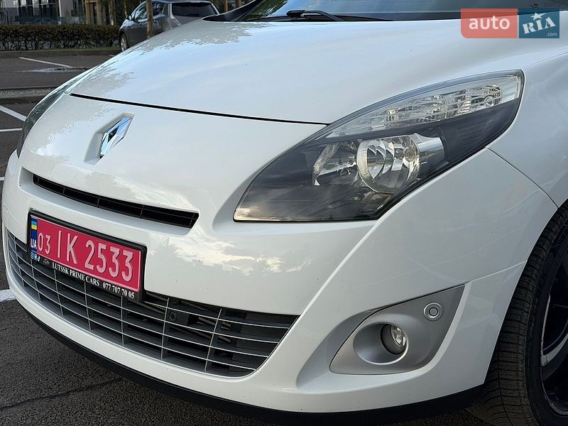 Фото Renault Grand Scenic з оголошення AUTO.RIA