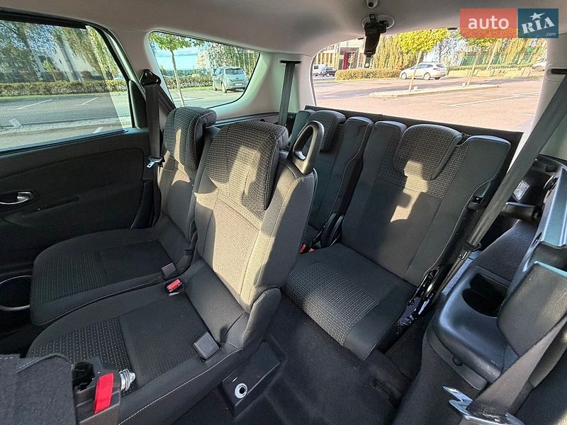 Фото Renault Grand Scenic з оголошення AUTO.RIA