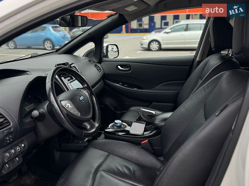 Фото Nissan Leaf з оголошення AUTO.RIA