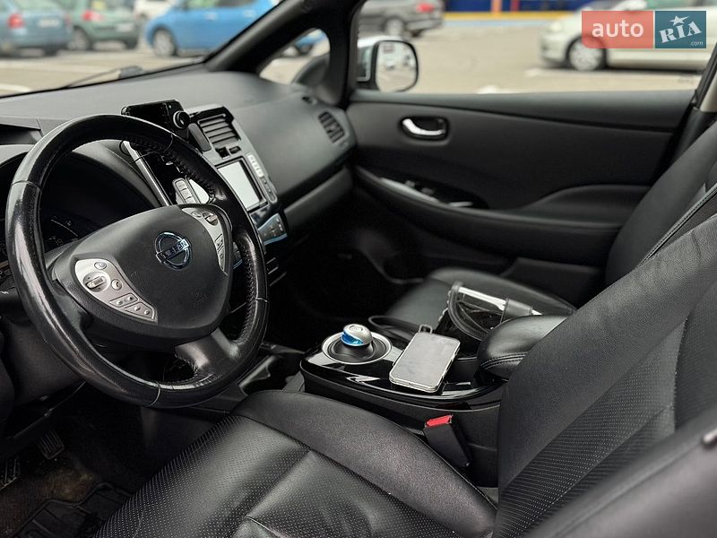 Фото Nissan Leaf з оголошення AUTO.RIA