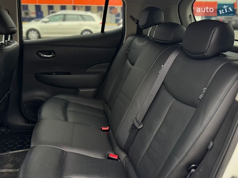 Фото Nissan Leaf з оголошення AUTO.RIA