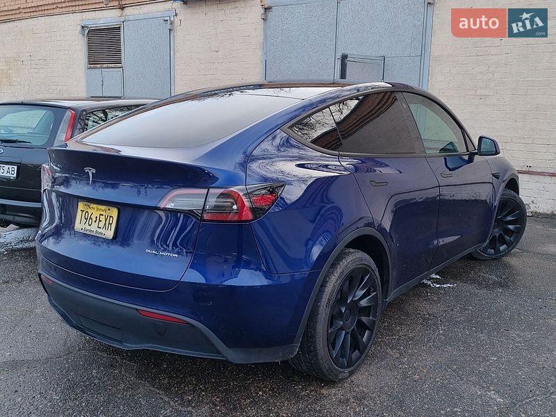 Фото Tesla Model Y з оголошення AUTO.RIA
