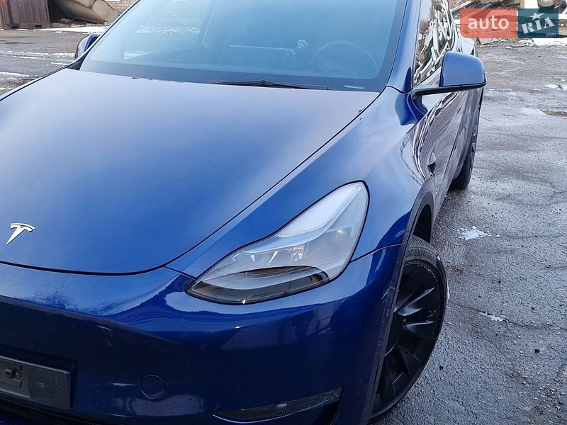 Фото Tesla Model Y з оголошення AUTO.RIA