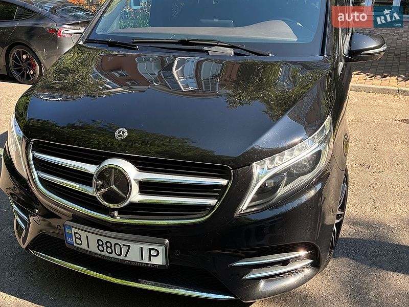 Фото Mercedes-Benz V-Class з оголошення AUTO.RIA