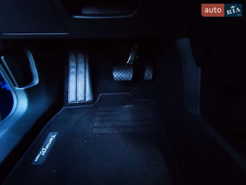 Фото Skoda Enyaq iV з оголошення AUTO.RIA