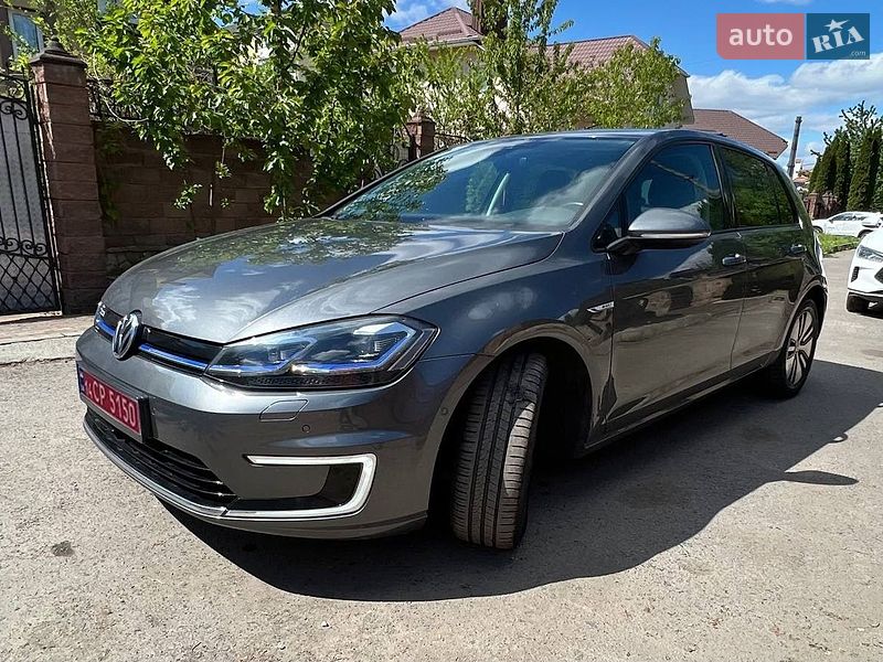 Фото Volkswagen e-Golf з оголошення AUTO.RIA