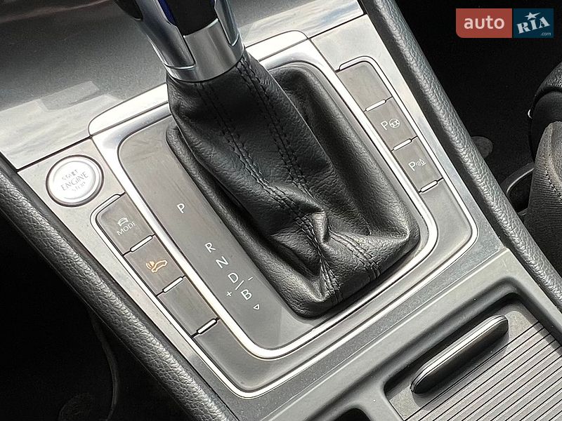 Фото Volkswagen e-Golf з оголошення AUTO.RIA