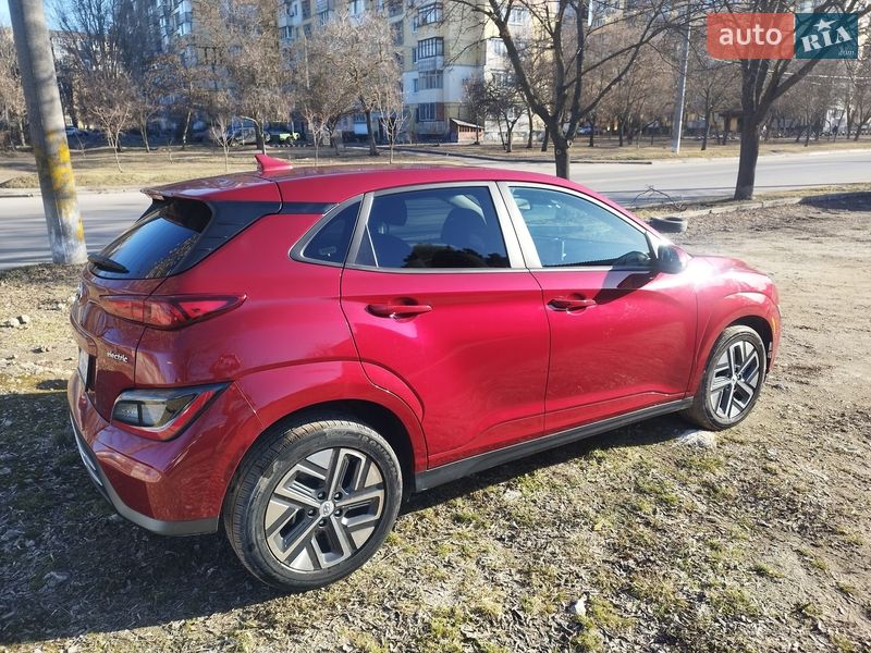 Фото Hyundai Kona з оголошення AUTO.RIA