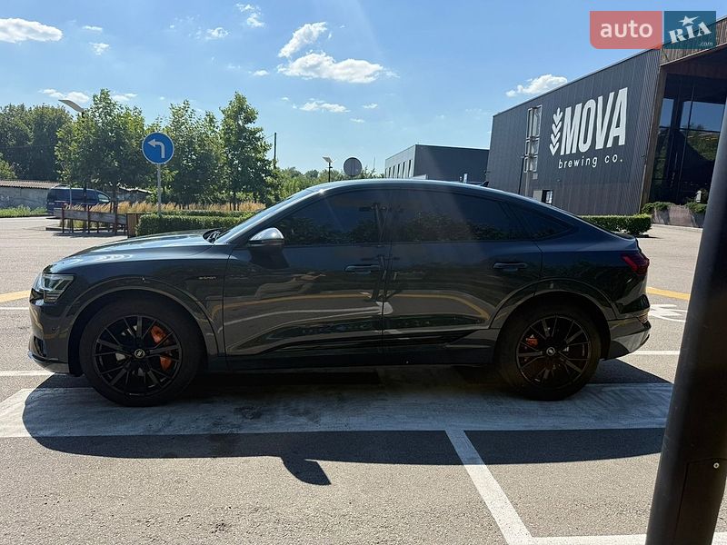 Фото Audi e-tron Sportback з оголошення AUTO.RIA
