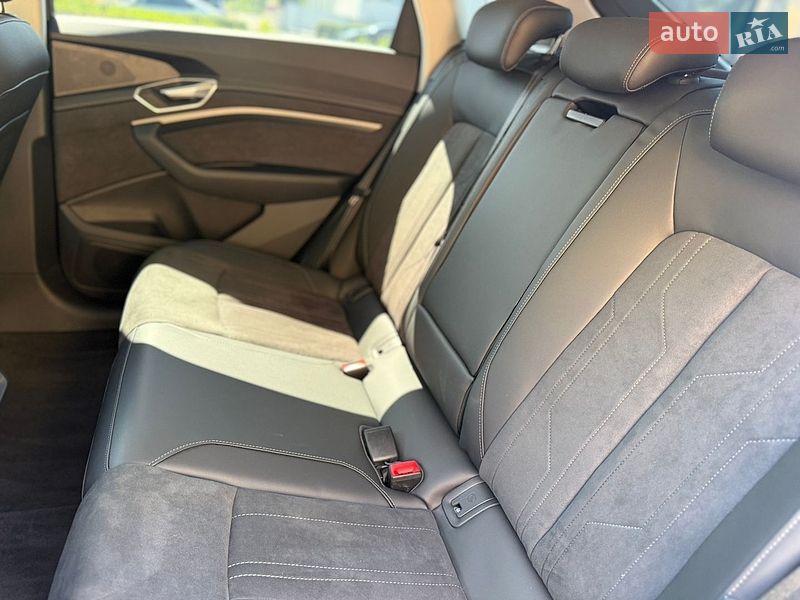 Фото Audi e-tron Sportback з оголошення AUTO.RIA
