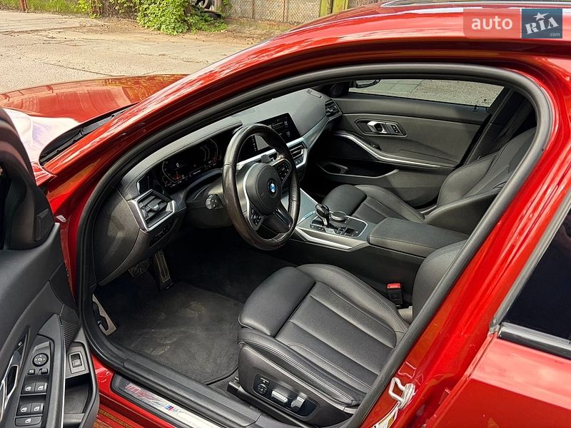 Фото BMW 3 Series з оголошення AUTO.RIA