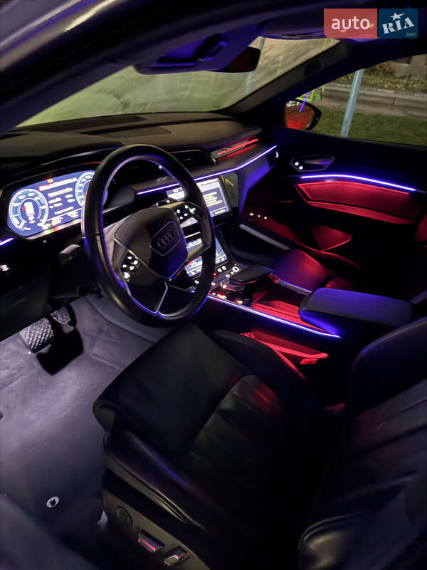 Фото Audi e-tron Sportback з оголошення AUTO.RIA