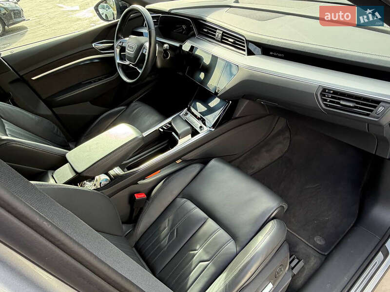 Фото Audi e-tron Sportback з оголошення AUTO.RIA