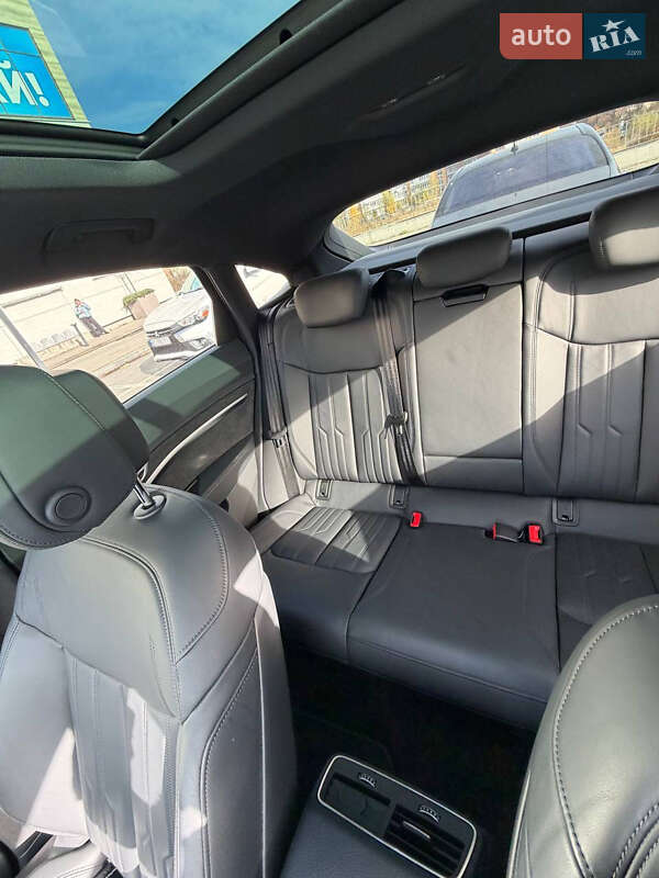 Фото Audi e-tron Sportback з оголошення AUTO.RIA