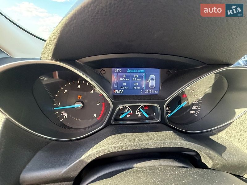 Фото Ford Kuga з оголошення AUTO.RIA