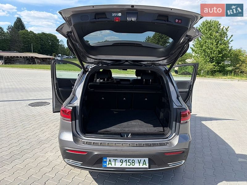 Фото Mercedes-Benz EQB з оголошення AUTO.RIA