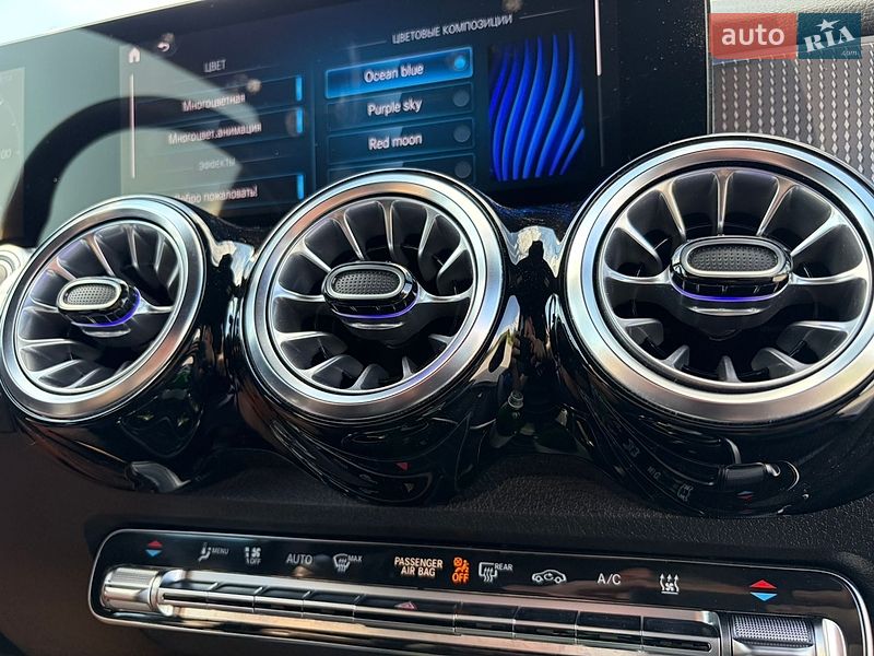 Фото Mercedes-Benz EQB з оголошення AUTO.RIA