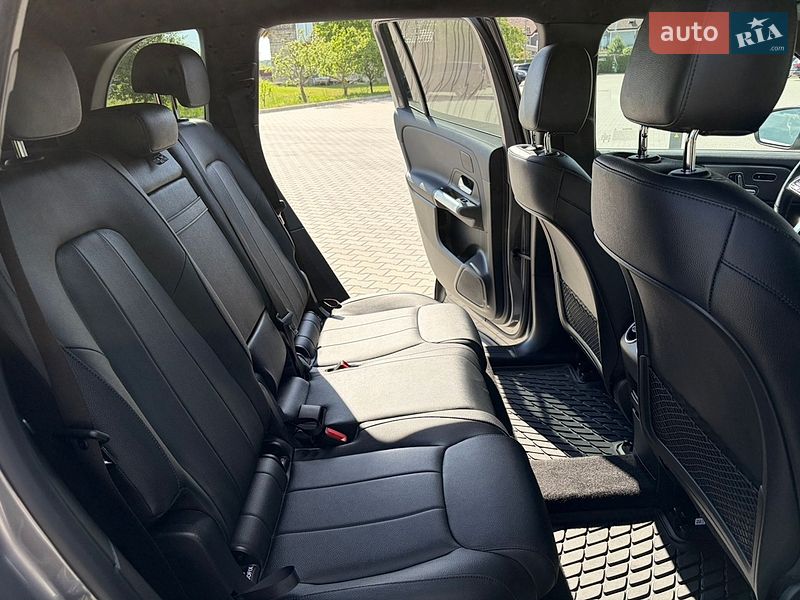 Фото Mercedes-Benz EQB з оголошення AUTO.RIA