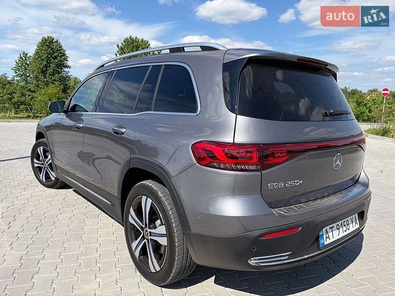 Фото Mercedes-Benz EQB з оголошення AUTO.RIA