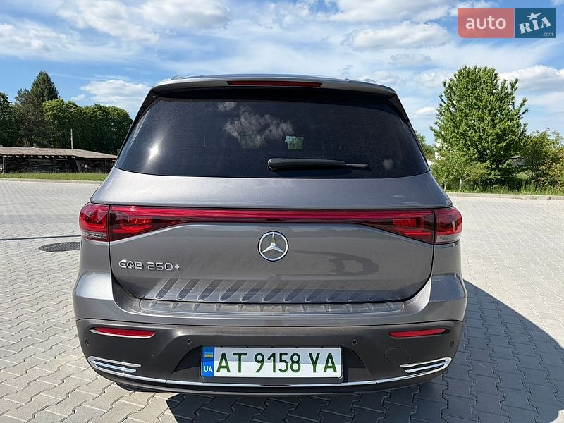 Фото Mercedes-Benz EQB з оголошення AUTO.RIA