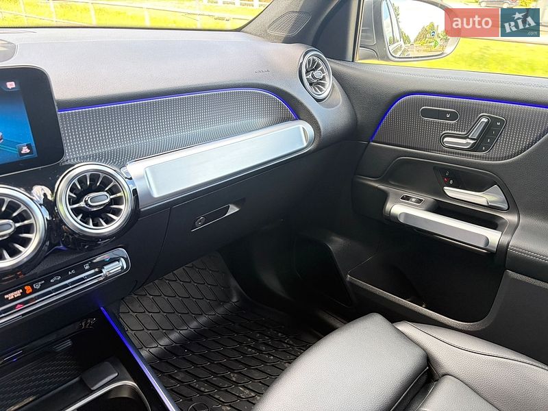 Фото Mercedes-Benz EQB з оголошення AUTO.RIA