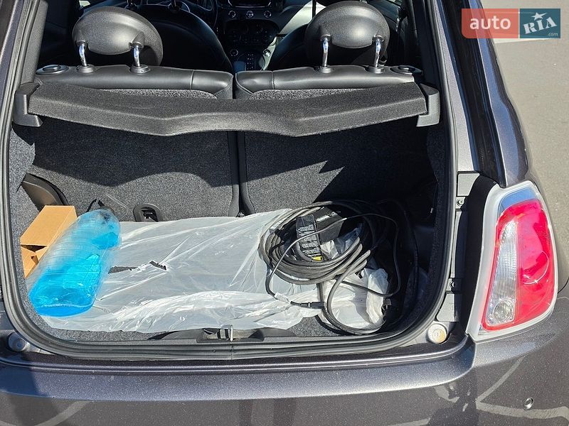 Фото Fiat 500e з оголошення AUTO.RIA