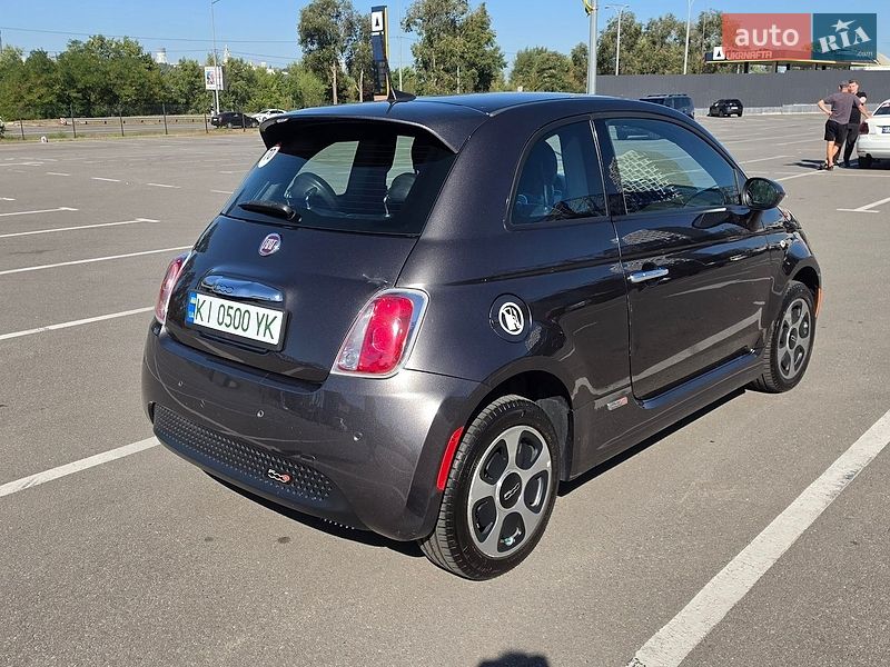 Фото Fiat 500e з оголошення AUTO.RIA