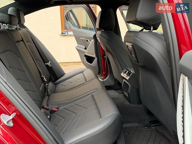 Фото BMW i5 з оголошення AUTO.RIA