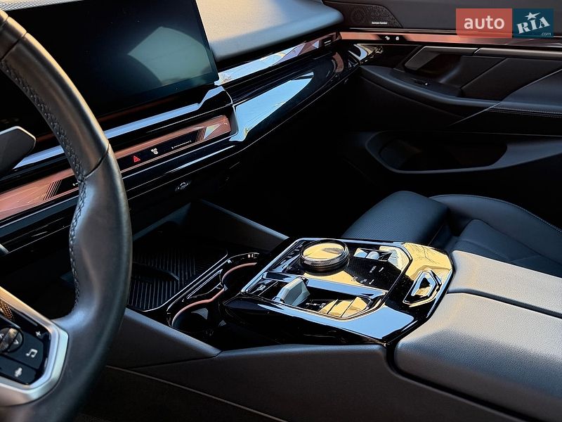 Фото BMW i5 з оголошення AUTO.RIA