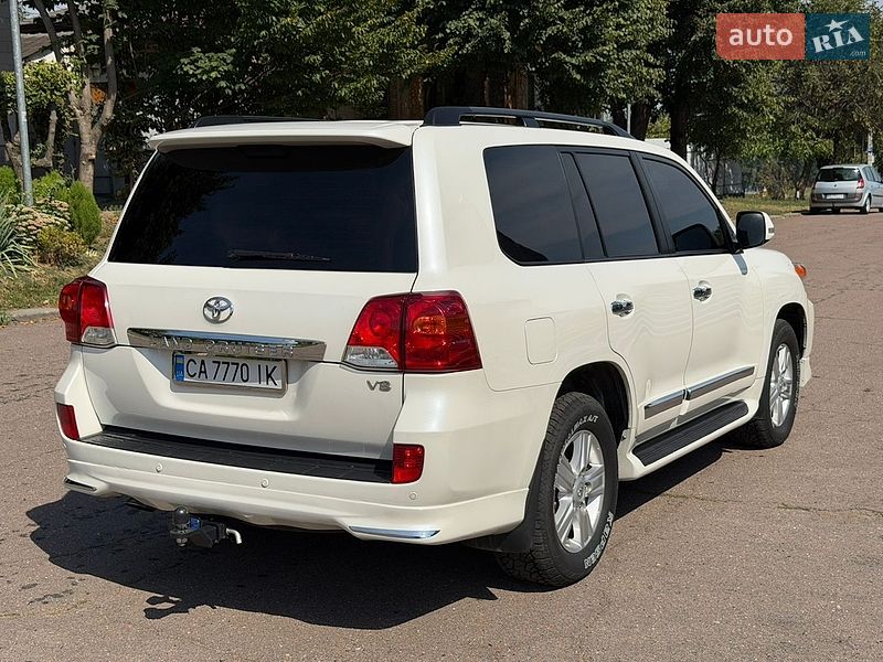 Фото Toyota Land Cruiser з оголошення AUTO.RIA