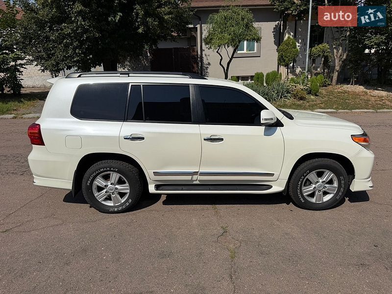 Фото Toyota Land Cruiser з оголошення AUTO.RIA