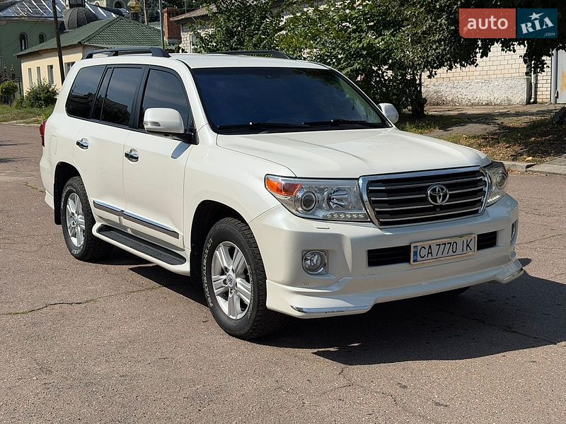 Фото Toyota Land Cruiser з оголошення AUTO.RIA