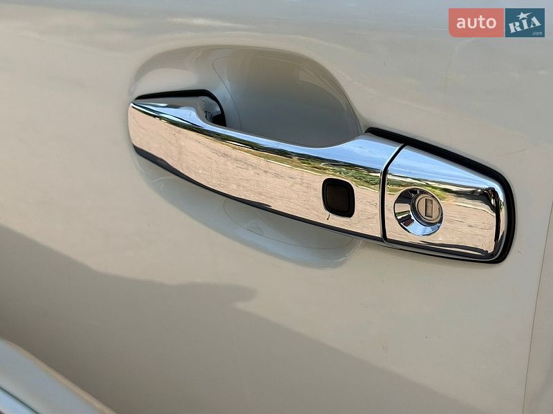 Фото Toyota Land Cruiser з оголошення AUTO.RIA