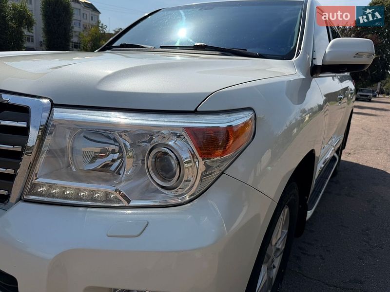 Фото Toyota Land Cruiser з оголошення AUTO.RIA